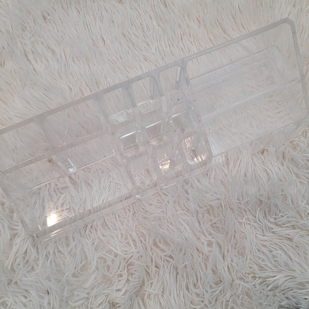 Acrylic Makeup Organizer - Picture 12 of 14
